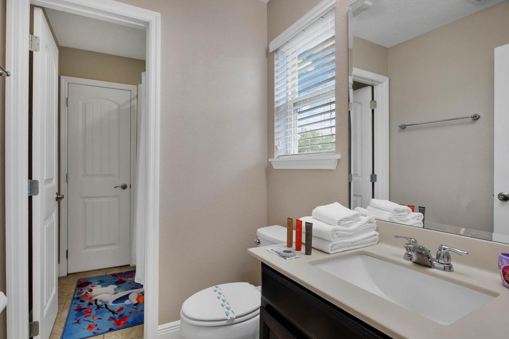 7 Bedrooms 5 Bathrooms Solterra 4103 Od