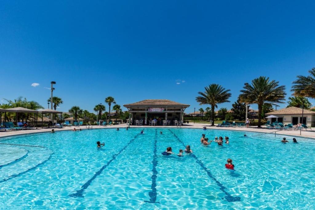 4 Bedrooms - 3 Bathrooms - Champions Gate 8967 Sd Orlando