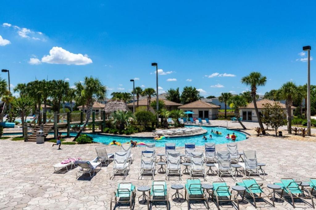 4 Bedrooms - 3 Bathrooms - Champions Gate 8967 Sd Holiday home *