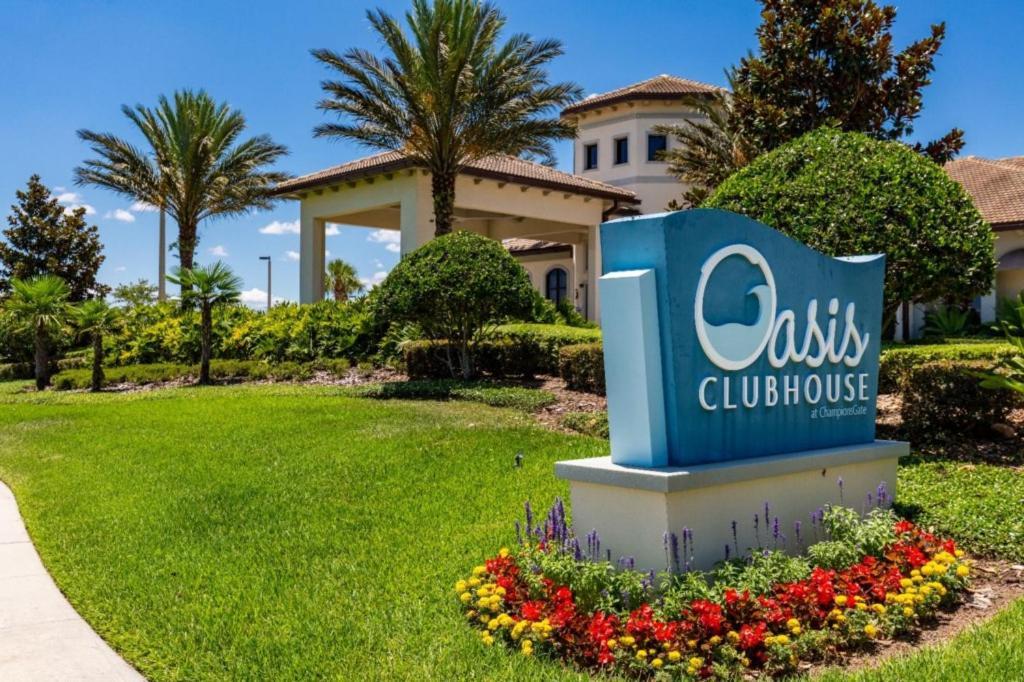 4 Bedrooms - 3 Bathrooms - Champions Gate 8967 Sd Holiday home *