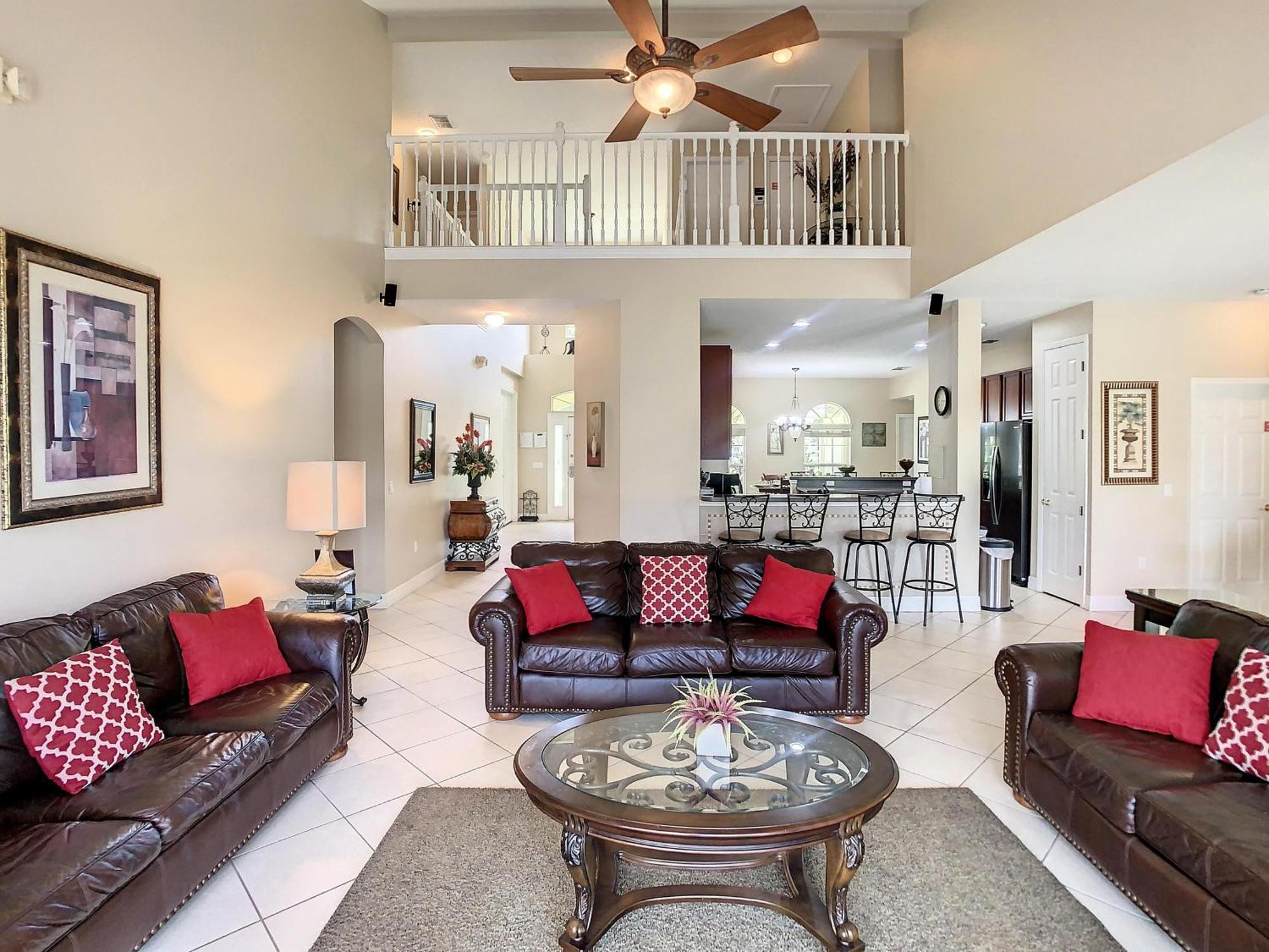 Villa Fantastic 7 Bed 6 Bath In Prestigious Gated Comm. *