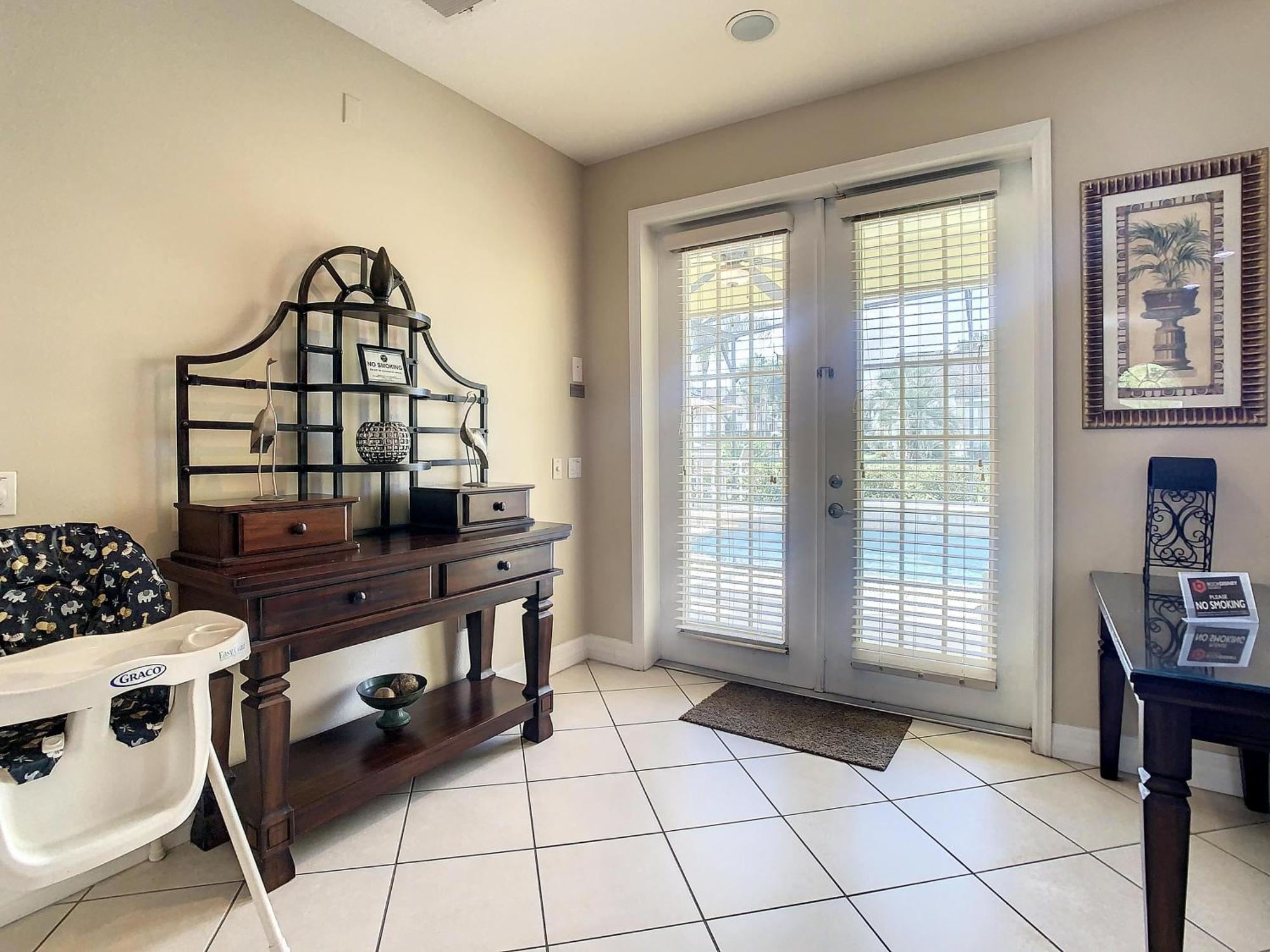 Fantastic 7 Bed 6 Bath In Prestigious Gated Comm. *