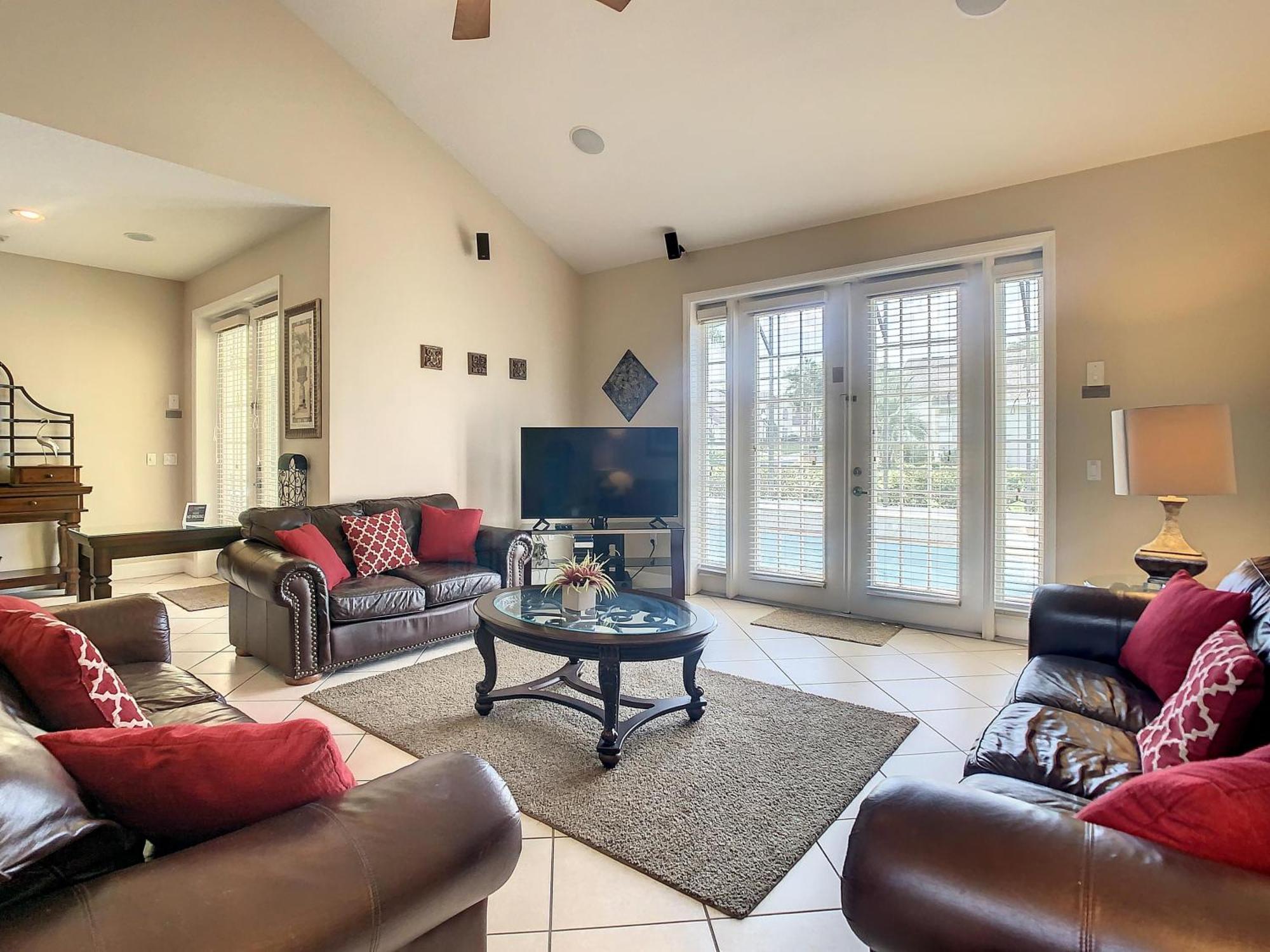 Fantastic 7 Bed 6 Bath In Prestigious Gated Comm.