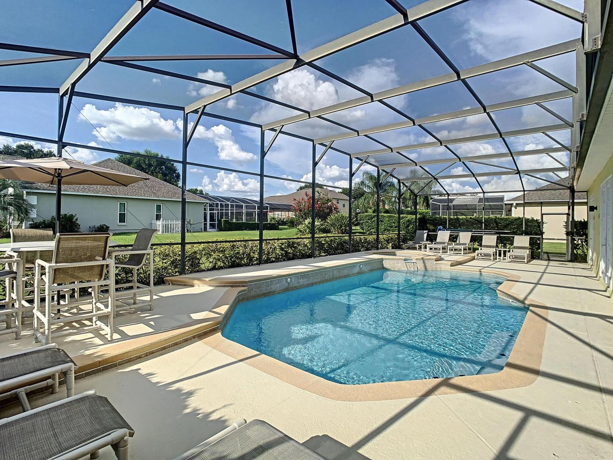 Fantastic 7 Bed 6 Bath In Prestigious Gated Comm. Villa Orlando