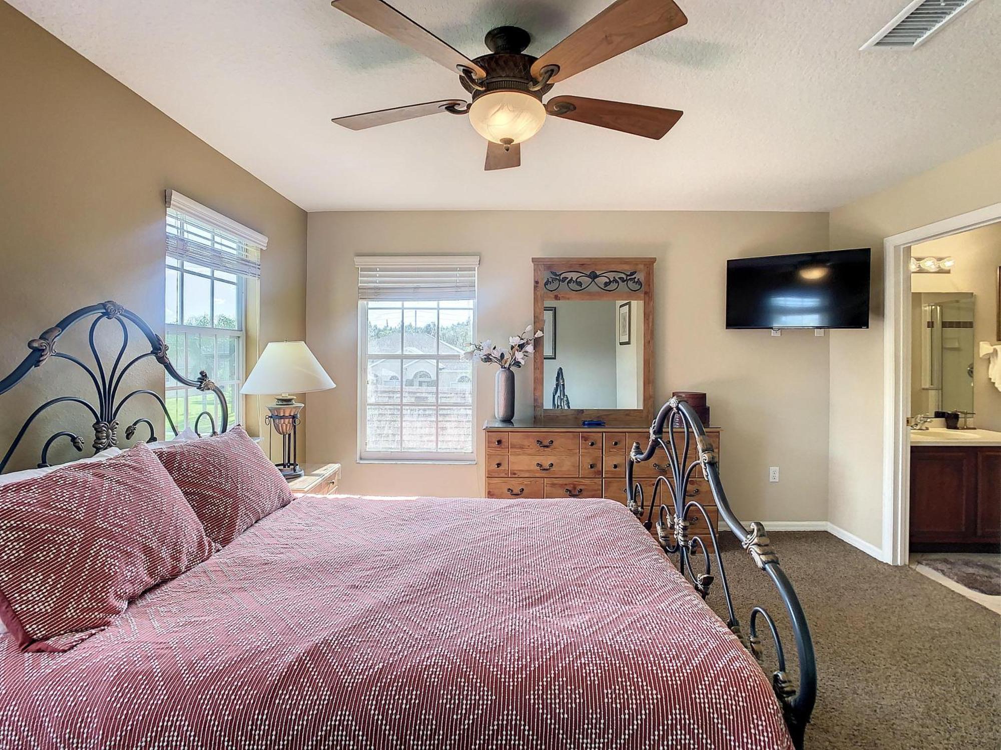 Fantastic 7 Bed 6 Bath In Prestigious Gated Comm. *