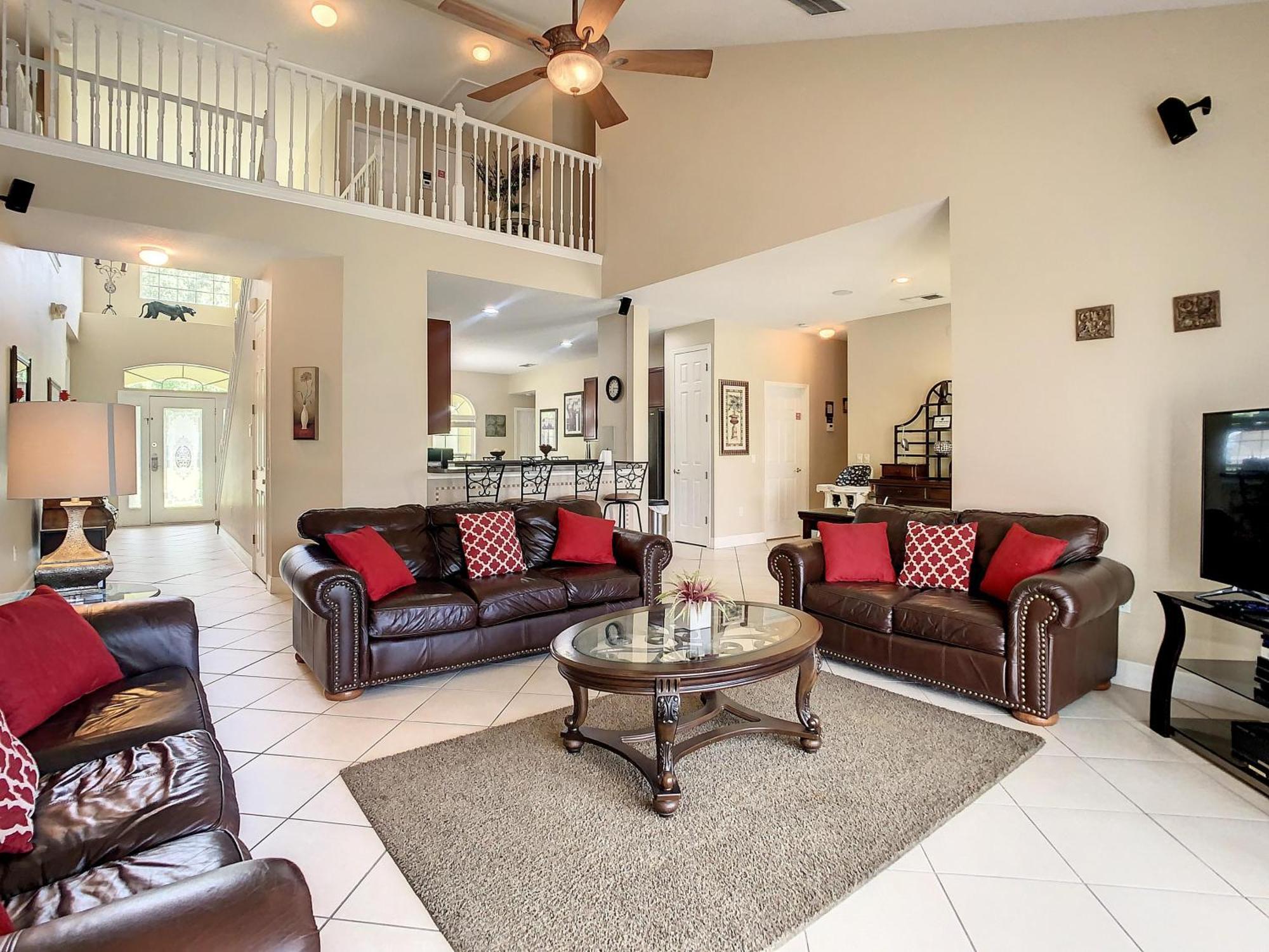Fantastic 7 Bed 6 Bath In Prestigious Gated Comm. Villa Orlando