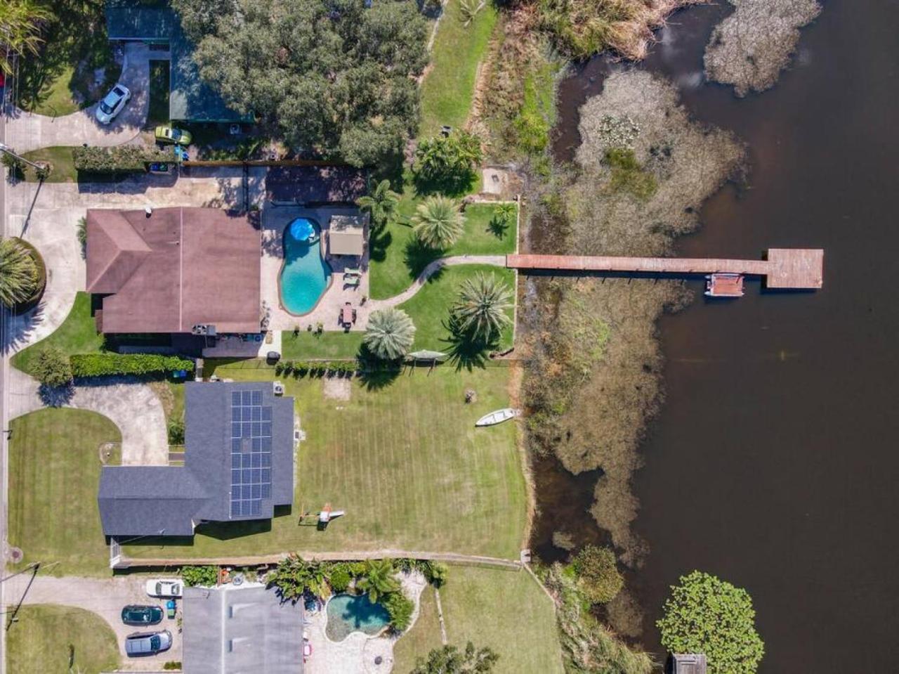 Holiday home Pristine Lakeside 3br W Private Pool
