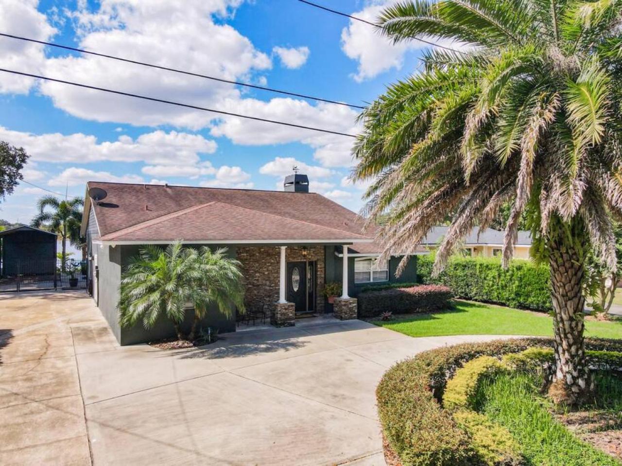Pristine Lakeside 3br W Private Pool * Orlando