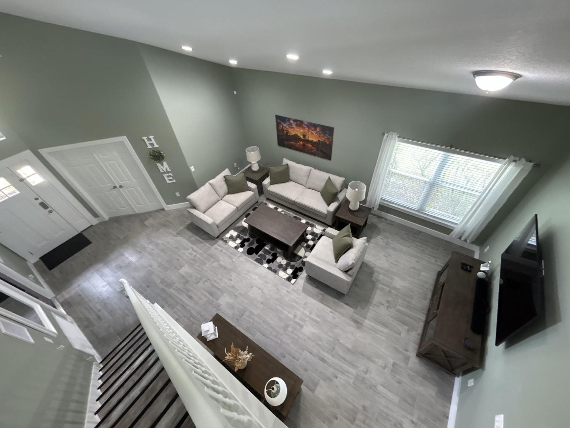 Mickeys Palm - Brand New! 6br Modern With Private Pool Hot Tub Bbq Theater - 2 Miles To Orlando