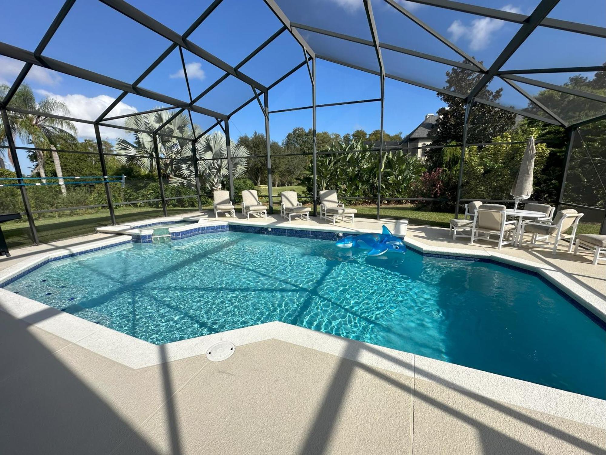 Mickeys Palm - Brand New! 6br Modern With Private Pool Hot Tub Bbq Theater - 2 Miles To