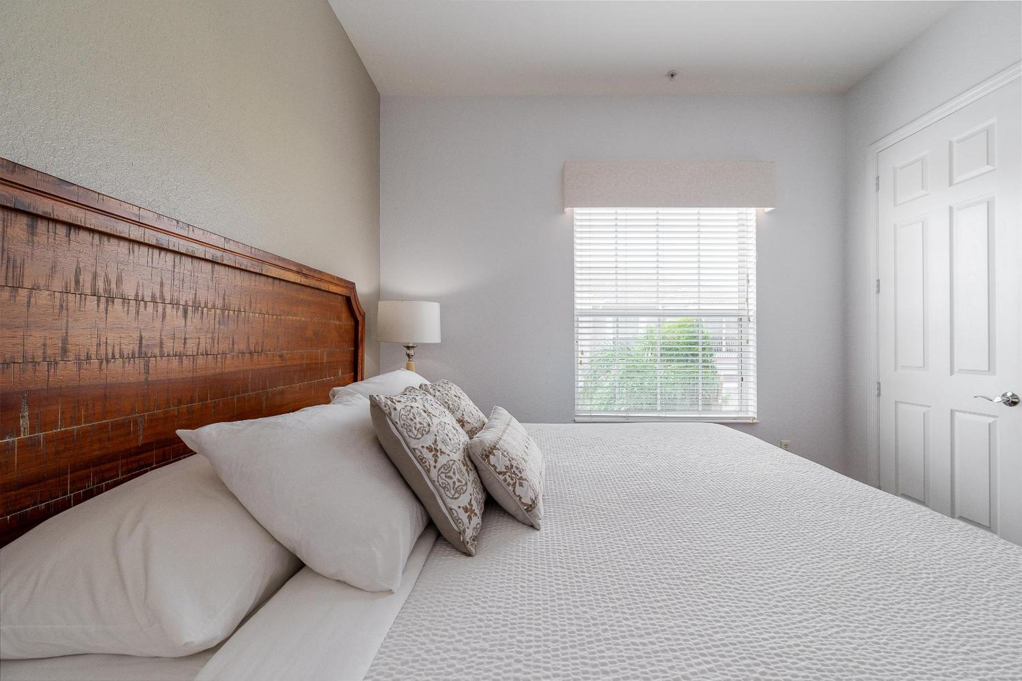 Shoreway Loop Unit 407