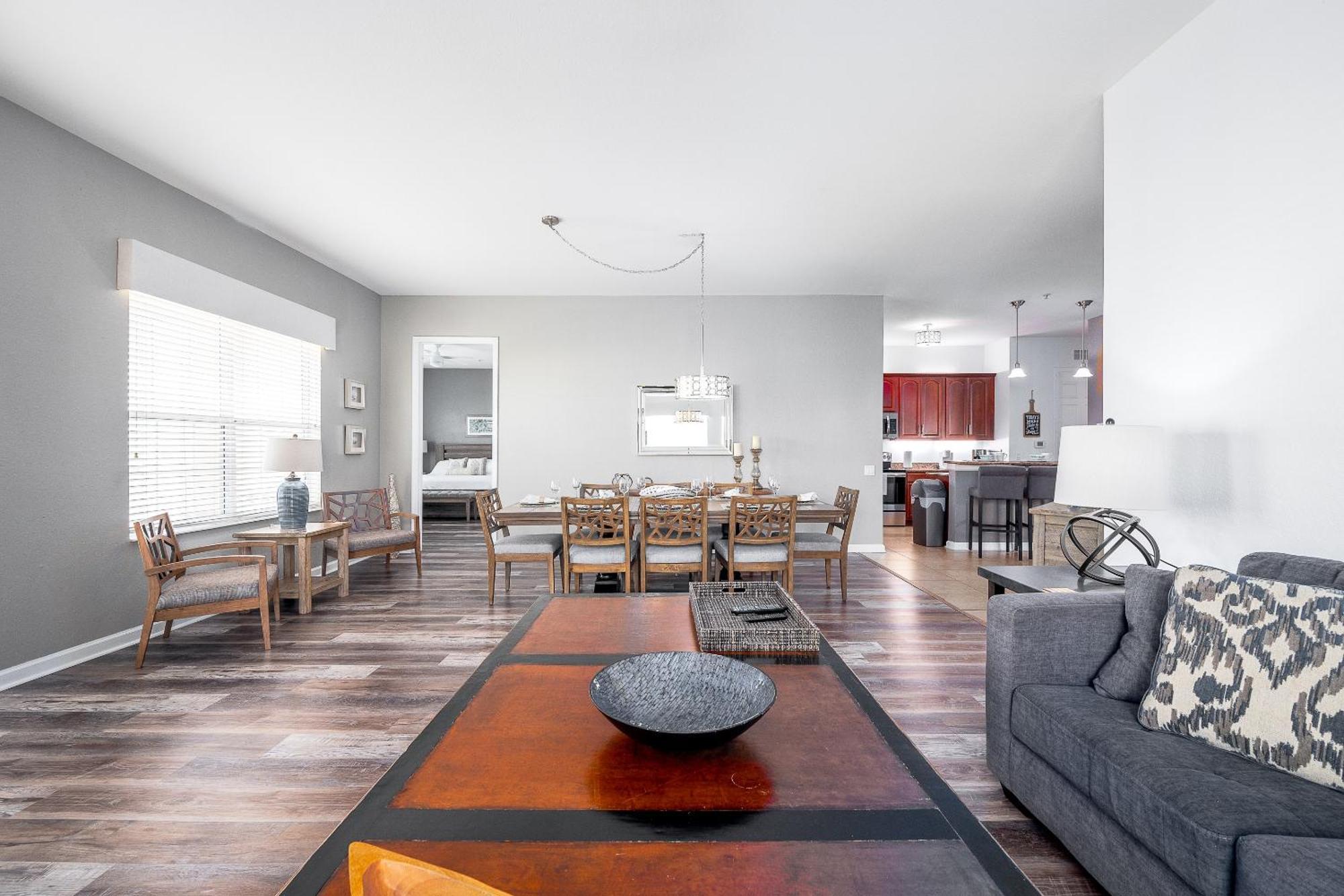 Apartment Shoreway Loop Unit 407 *