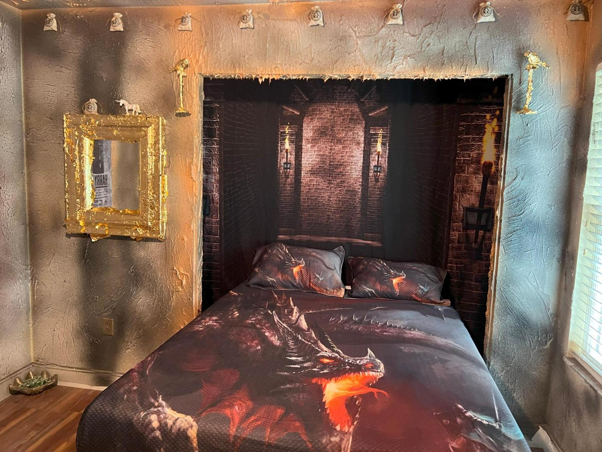 Holiday home Magical Castle Near Theme Parks *