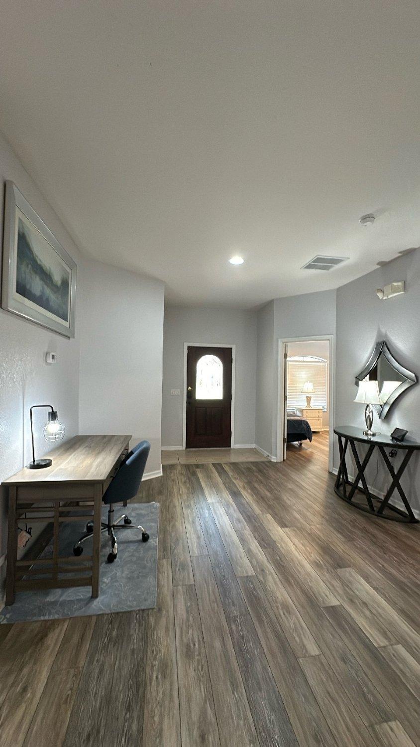 Holiday home Serene 4-Bedroom Lakeview Retreat With South-Facing Pool & Sun-Drenched Outdoor Living Orlando