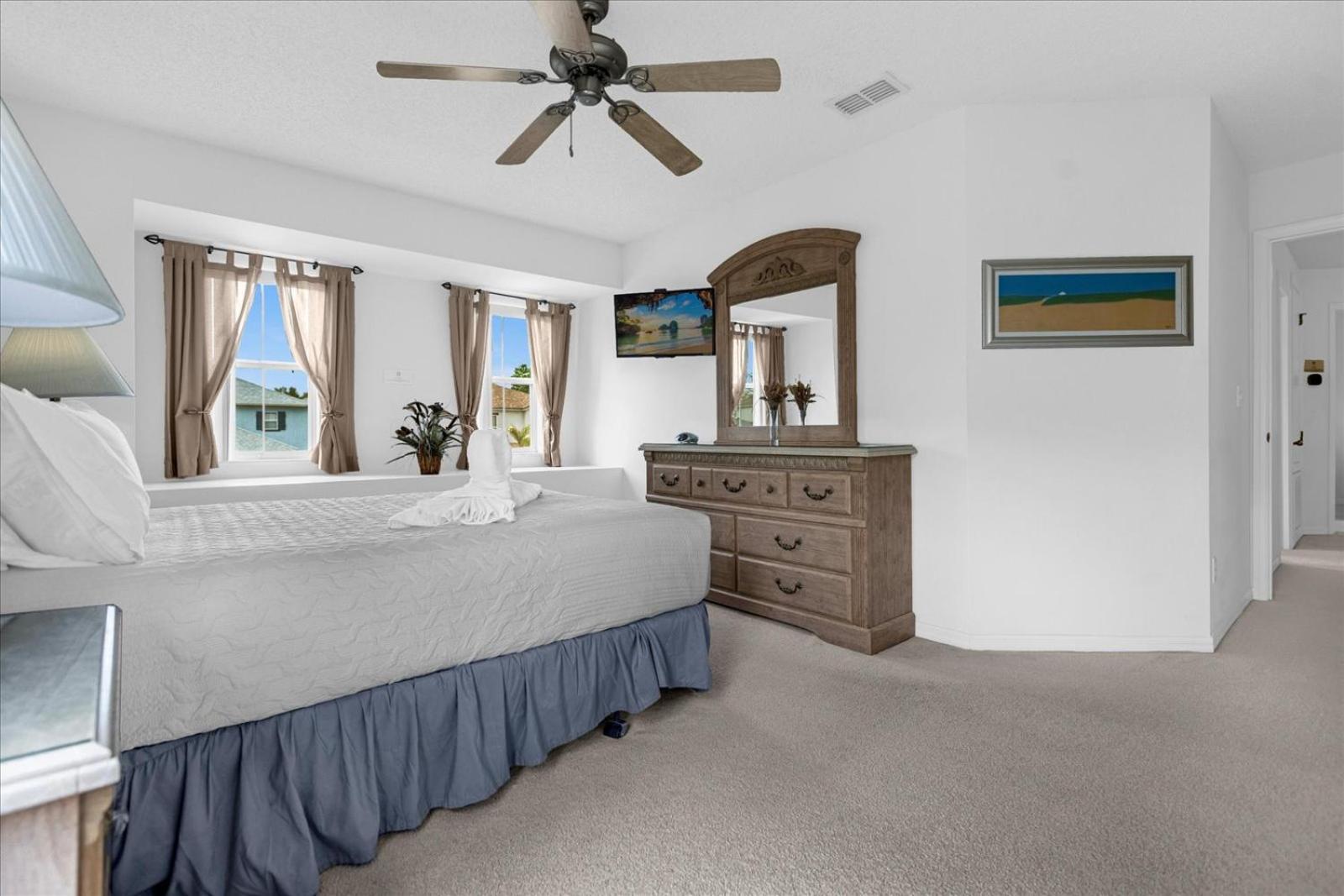 Bluelakeview Luxury With Private Pool & Views, Bbq, Games *