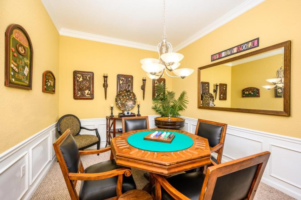 Tropical Lakeview W, Vegas Game - 1014 Apartment