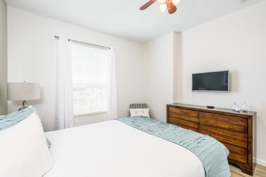 Beautiful Deluxe Condo, Vista Cay, - 3008 Apartment *
