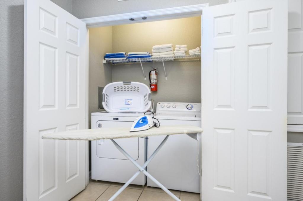 Beautiful Lakeview Condo, Vista Cay - 3013 Orlando