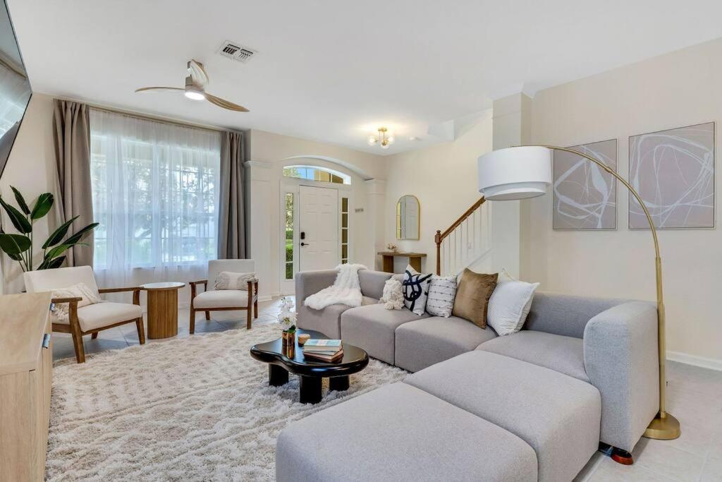Immersive Themed In 4mi To With Game And Private Pool Villa *