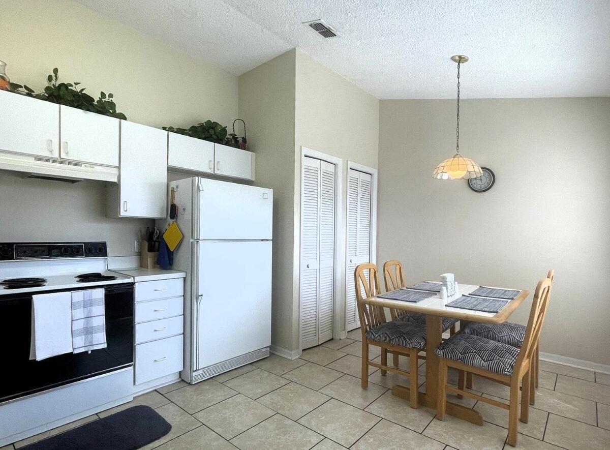 Ventura Village Grove Townhome * Orlando