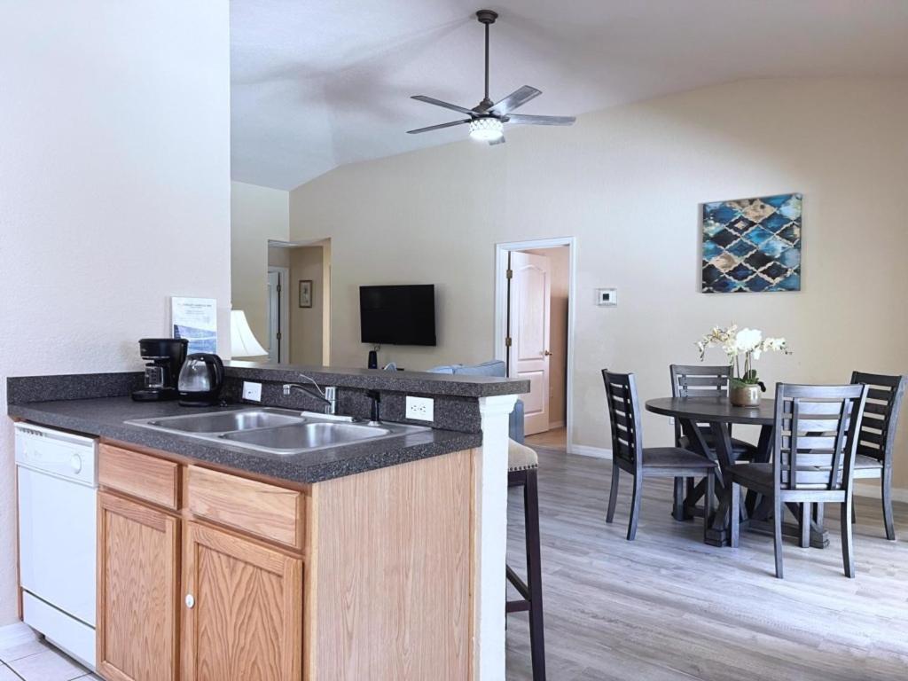 Holiday home Lovely 3-bedroom Pool Villa-1445scd Orlando