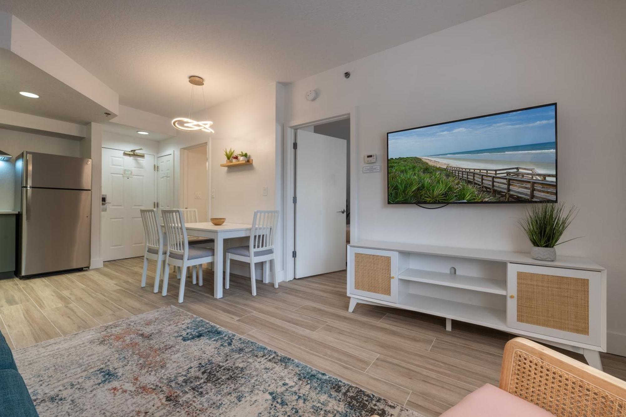 Apartment Pool View Near Epic Universe And Universal Orlando