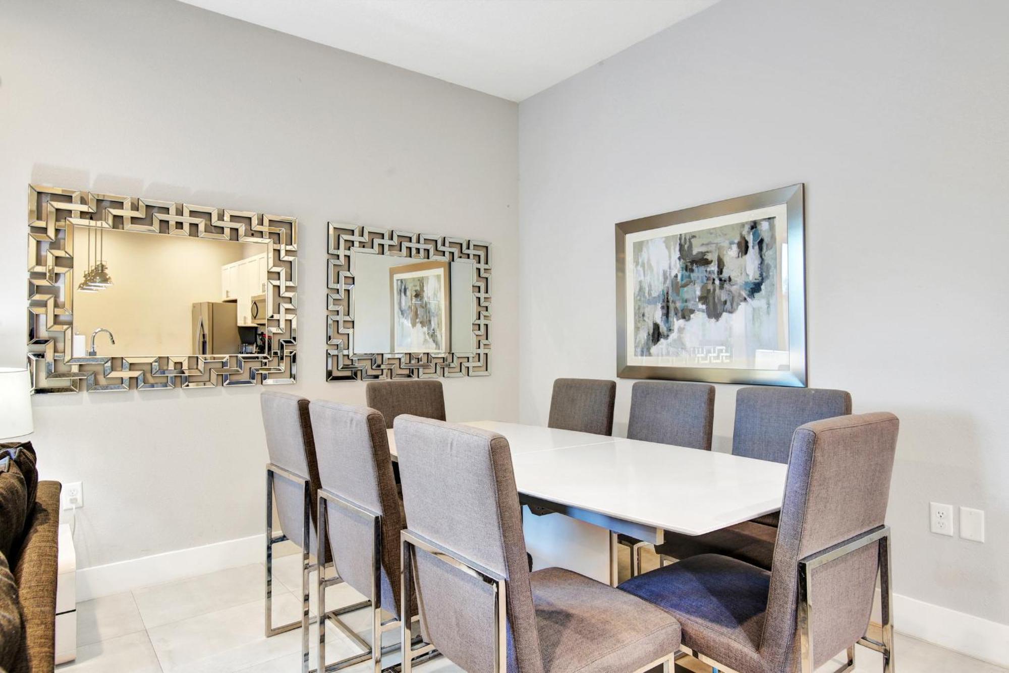 Elegant Urban Townhouse - Super Close To Disney!