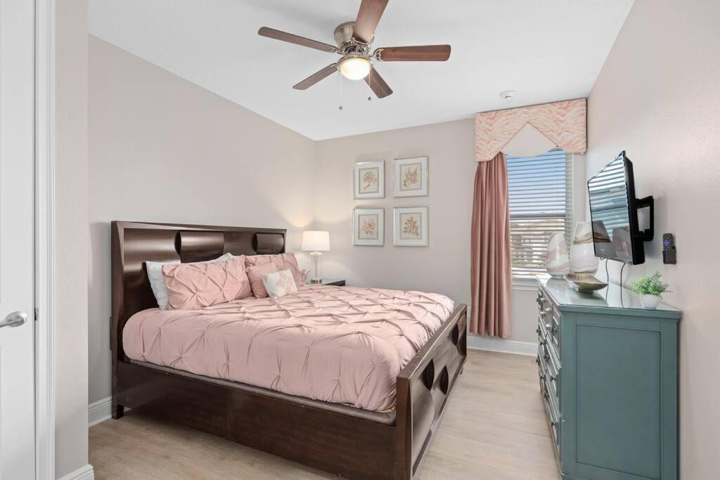 Holiday home Magical 10 Bedroom Harry Potter Mansion Sleeps 30
