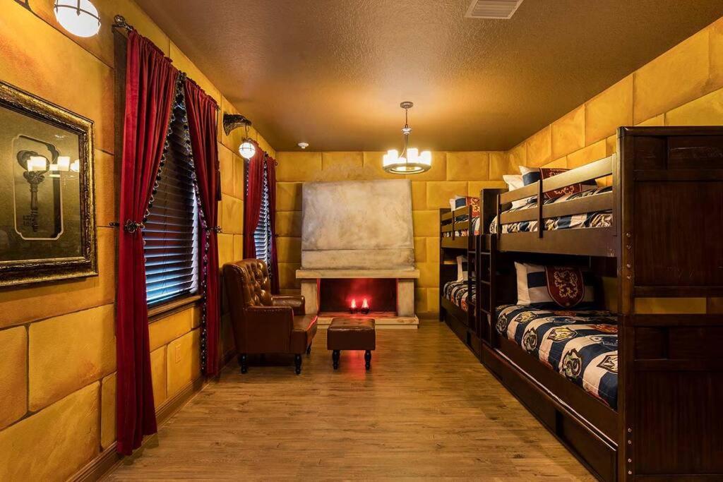 Magical 10 Bedroom Harry Potter Mansion Sleeps 30 Holiday home Orlando