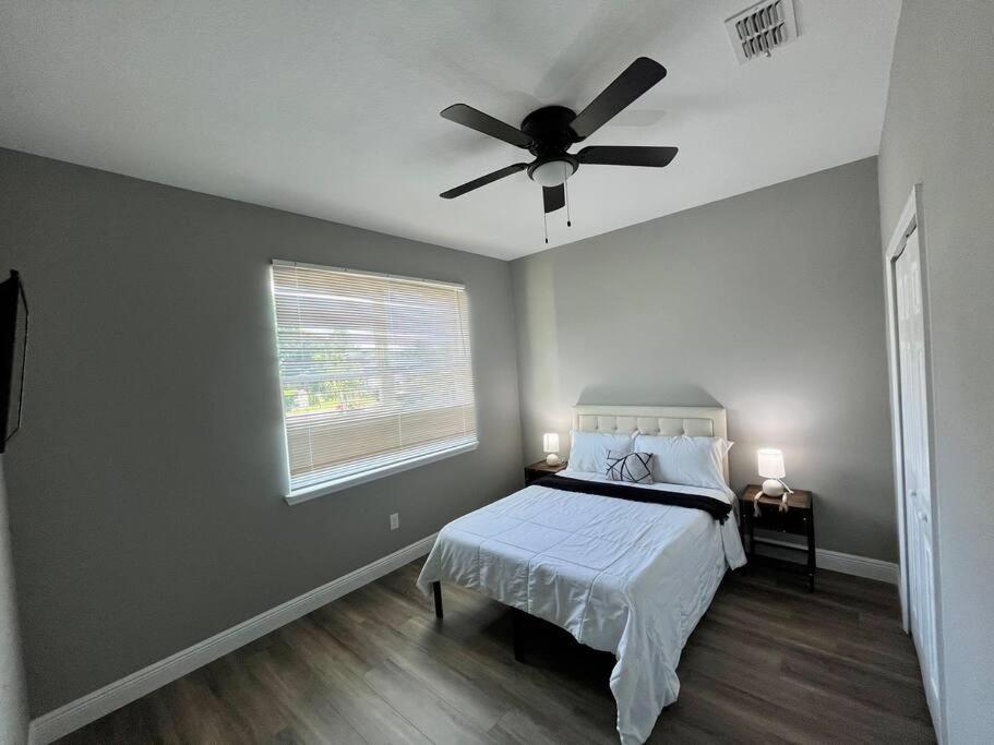 Beautiful House Near Universal Orlando