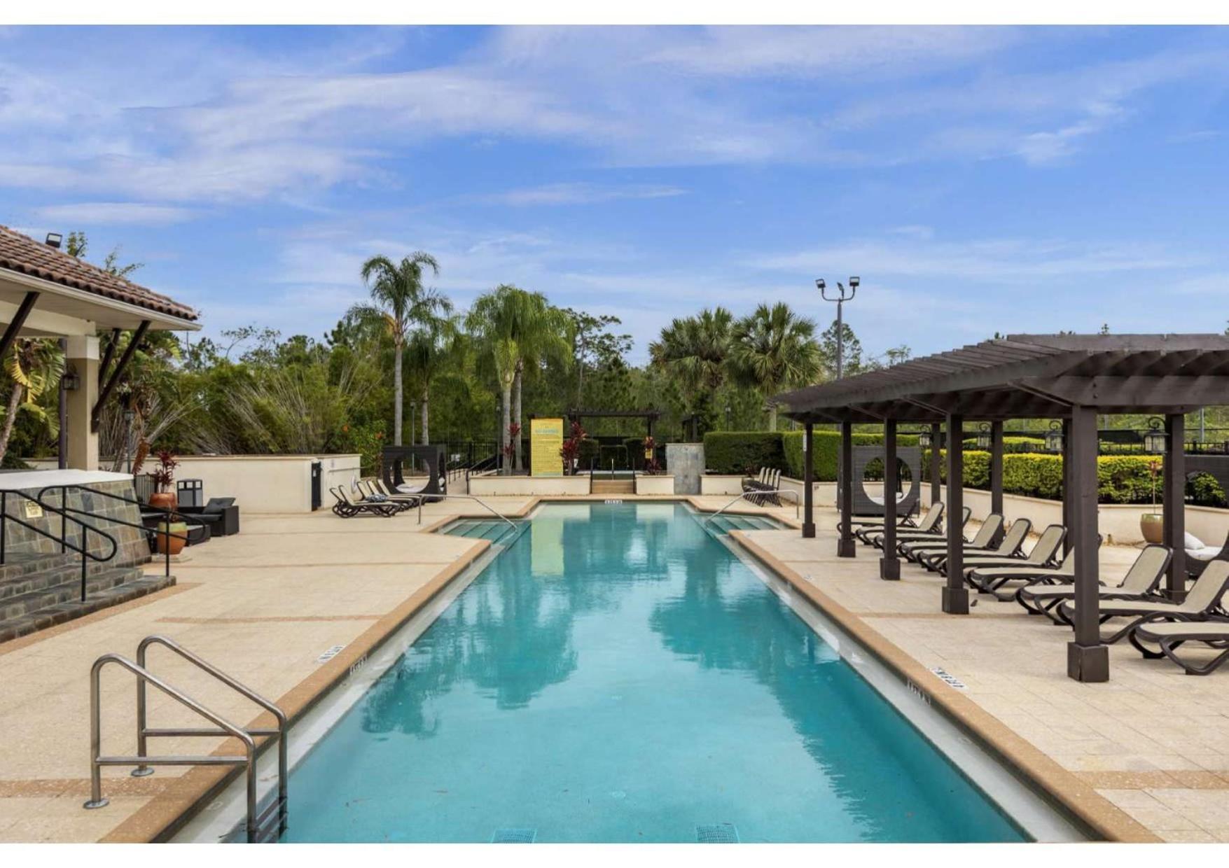 Holiday home Luxurious 4br Townhome - 5 Minutes From