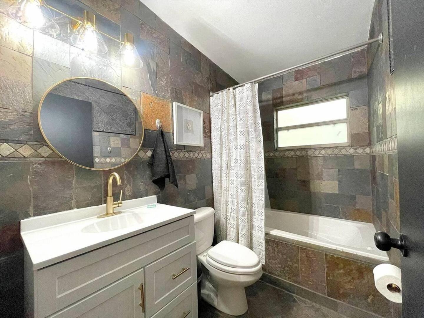 Holiday home 3br Retreat Pets Ok 20 Min To & Mco *