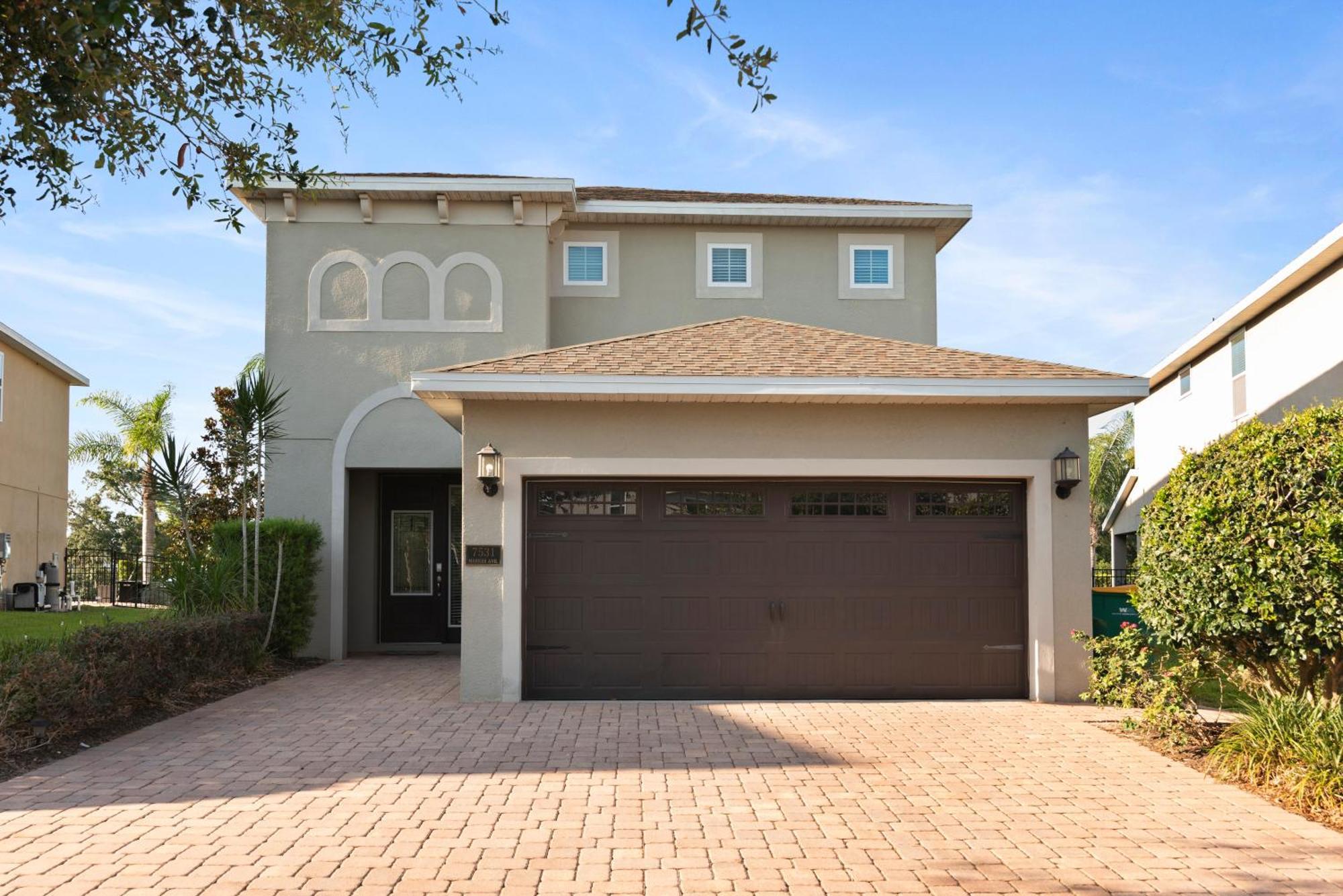 Magical Getaway! Pool, Spa, Game Room, Near Holiday home *
