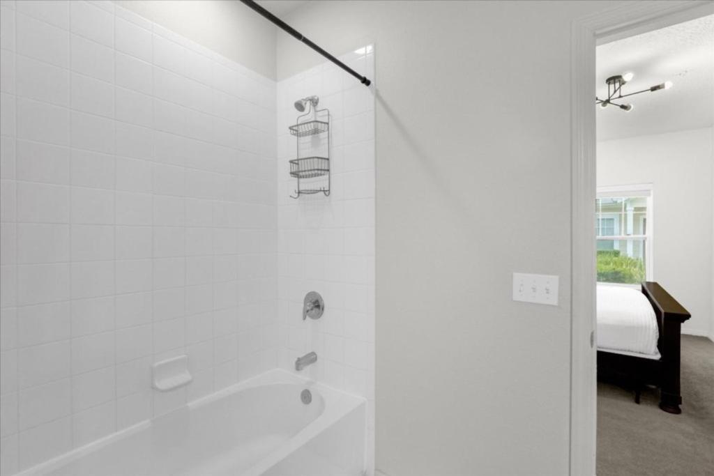 3 Bedrooms - 2 Bathrooms - Lucaya Village 22-103 * Orlando