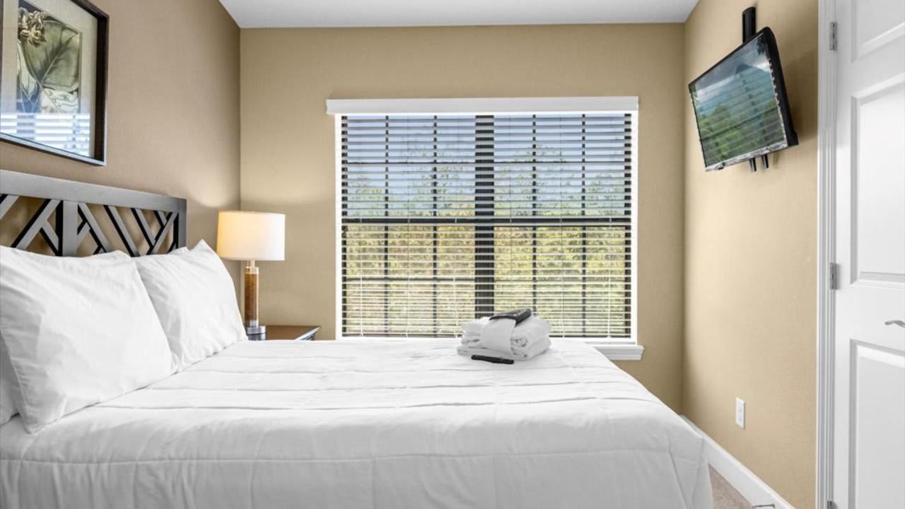 Memorial Day - Renovated Townhome By Disney!