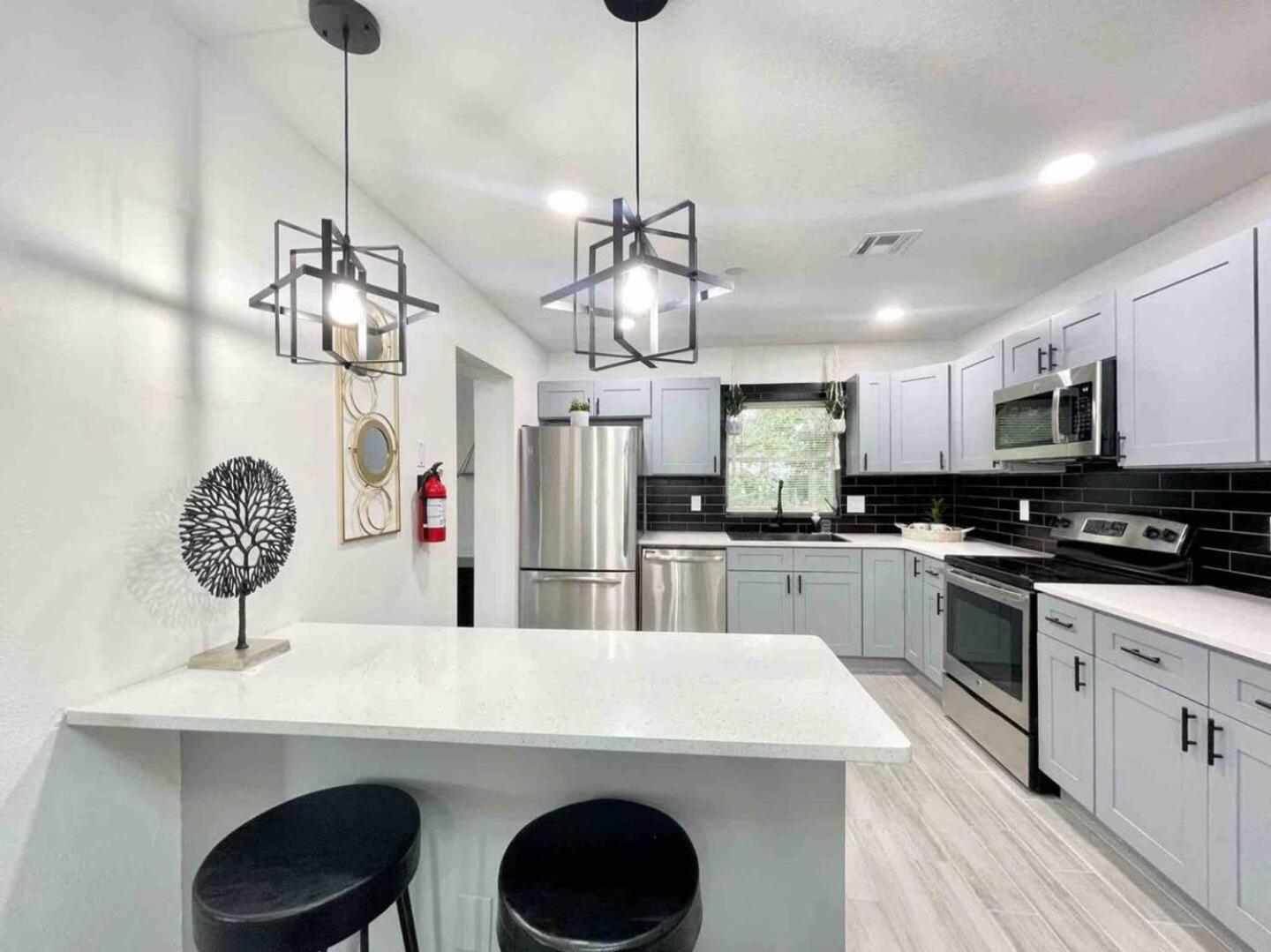 3br Hideaway Pet-friendly Near Downtown *