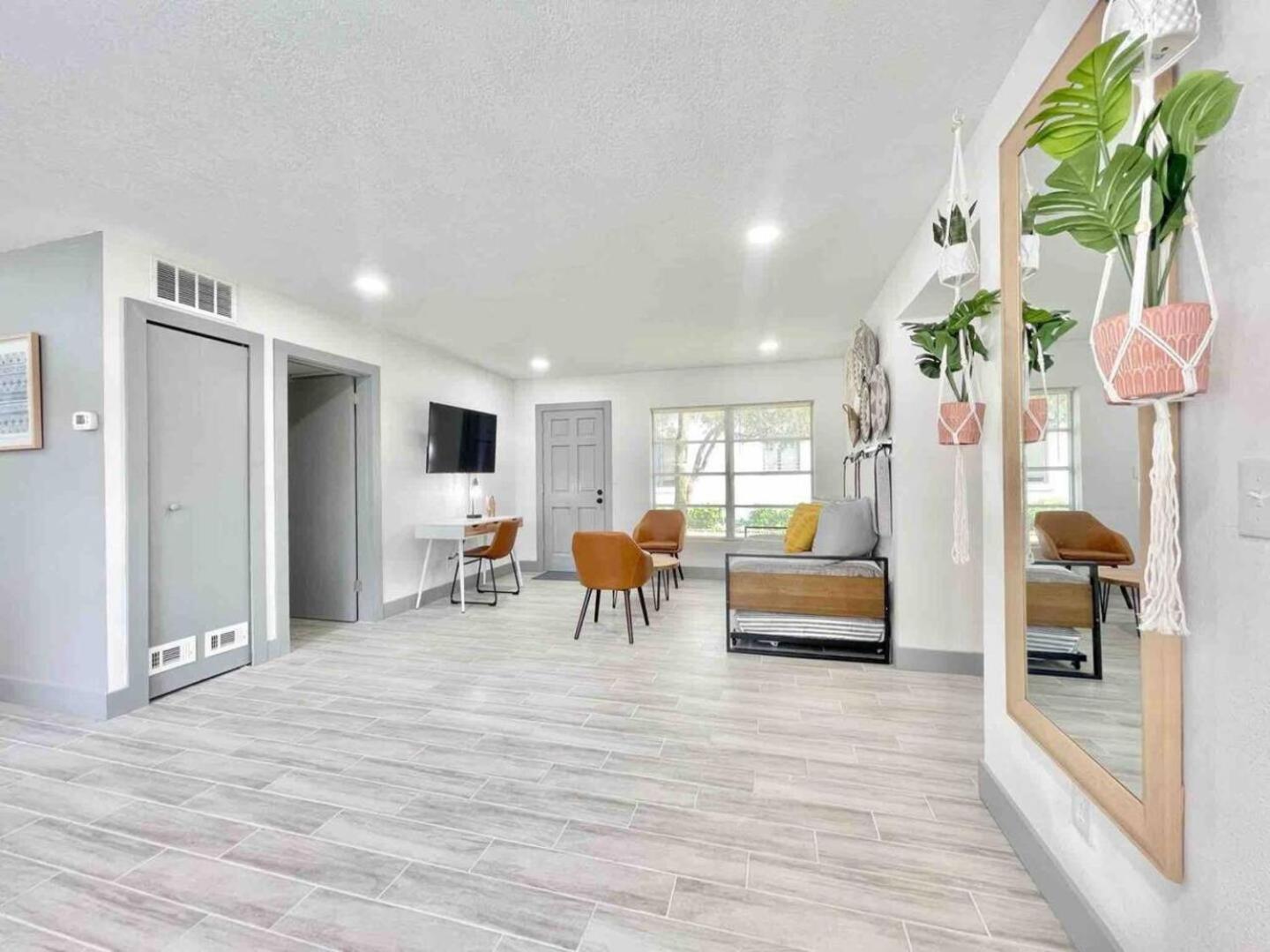 3br Hideaway Pet-friendly Near Downtown Holiday home