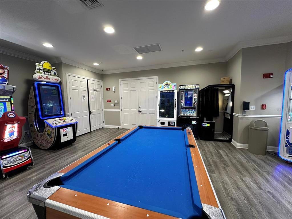 Holiday home Laguna Penthouse And Pool View Near Parks And Convention Center *