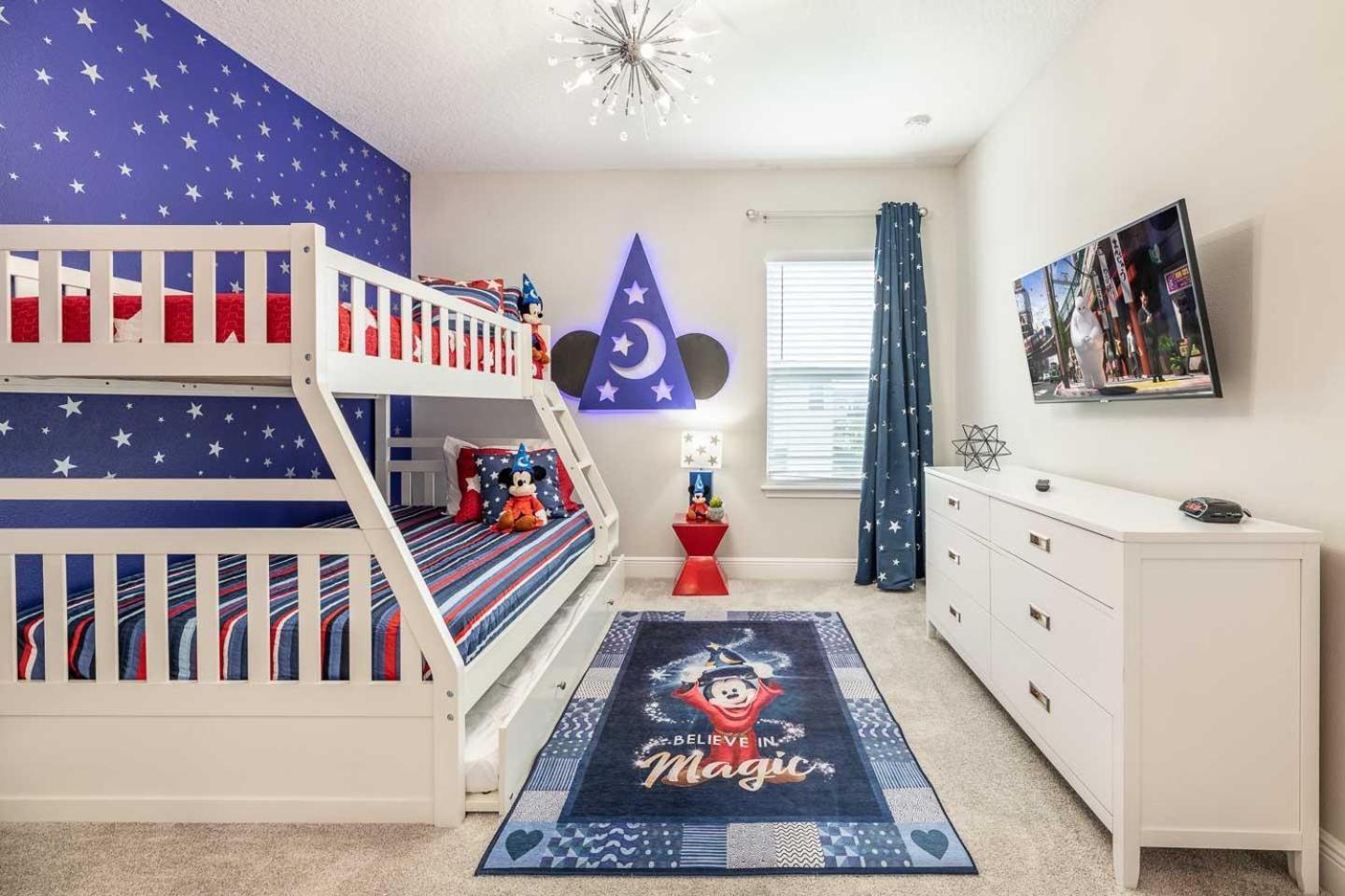 Sophisticated 6 Bdrm With Movie At Encore Orlando