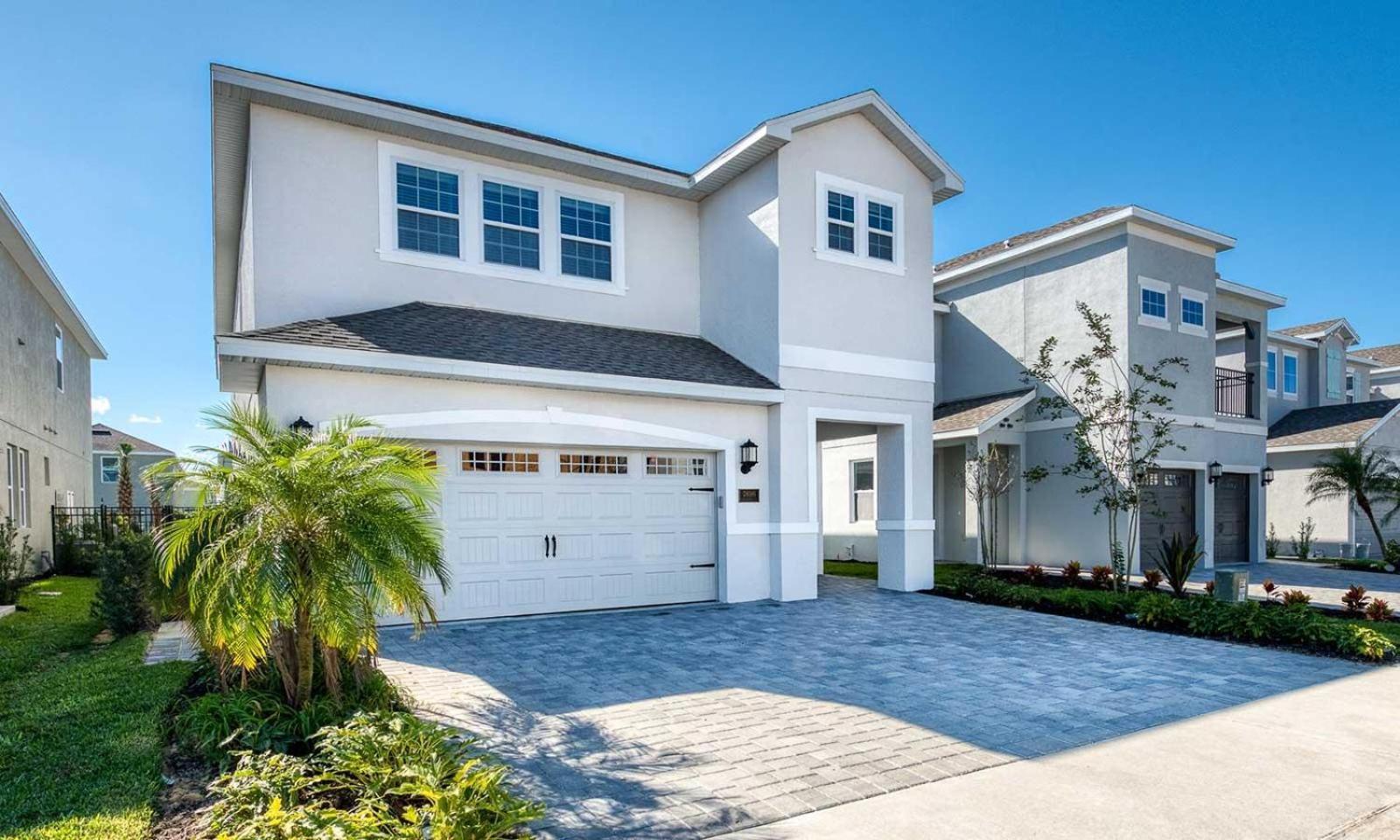 Modern 6 Bdrm Retreat With Private Pool In Encore Holiday home *
