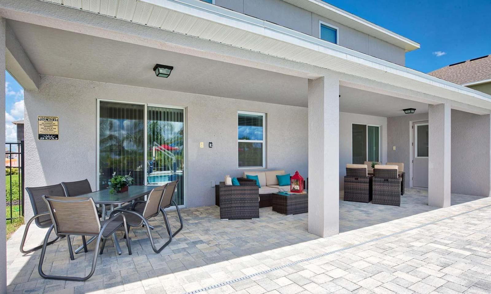 Holiday home Airy 8 Bdrm Retreat With Water Park Views In Encore *