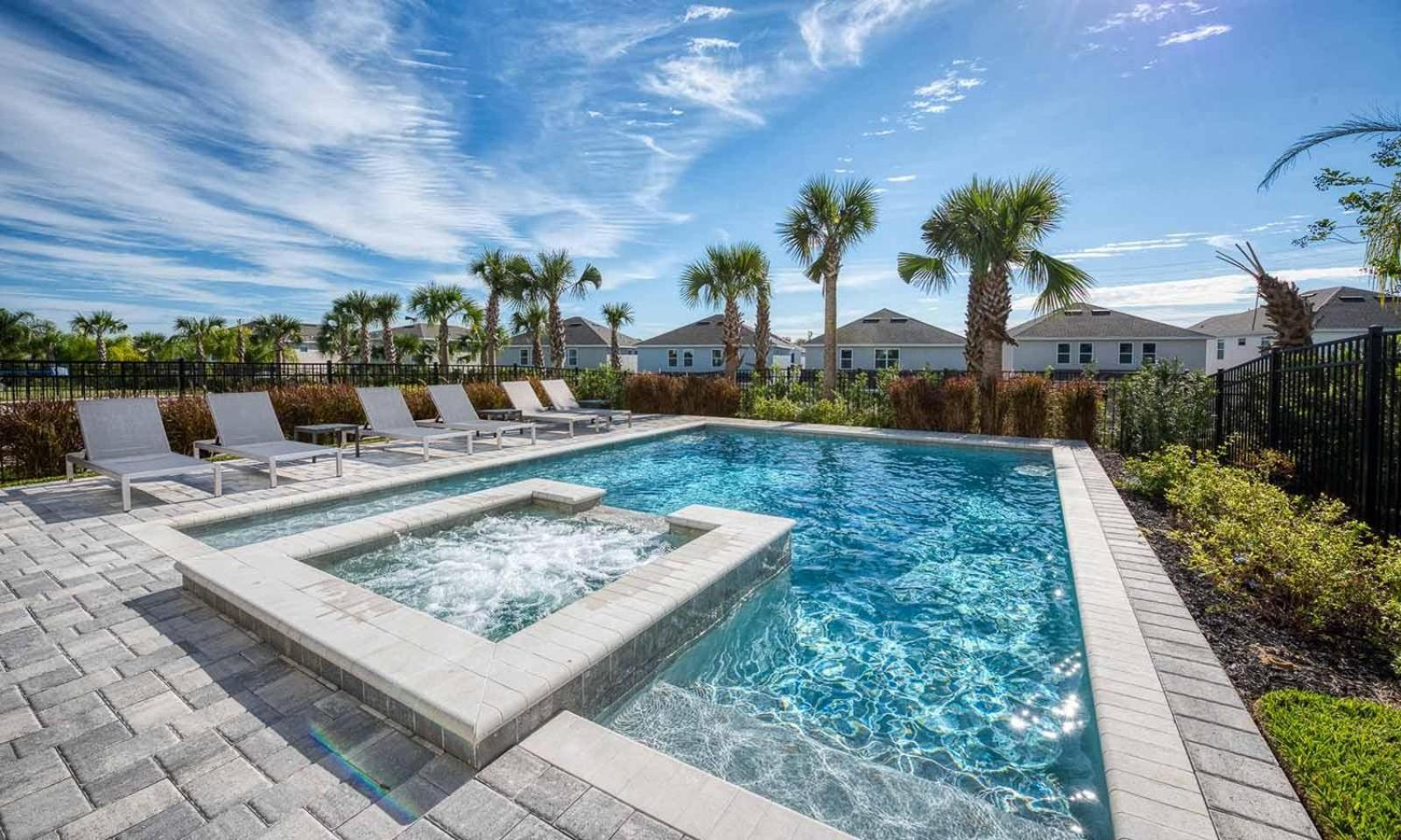 Airy 6 Bdrm House With Private Pool In Encore Holiday home *