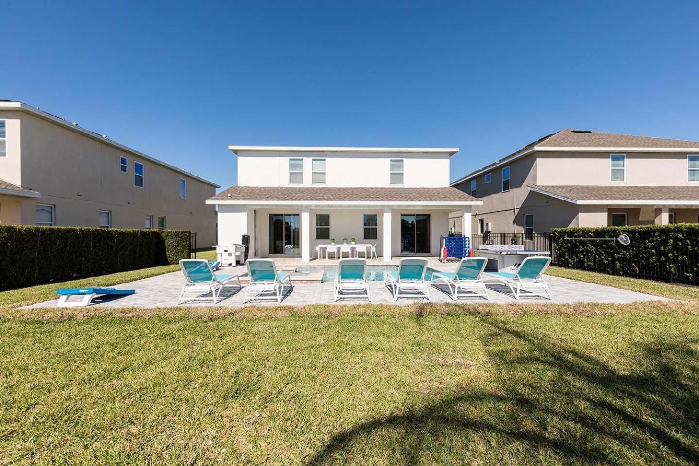 Warm 8 Bdrm With Private Pool At Encore Holiday home *