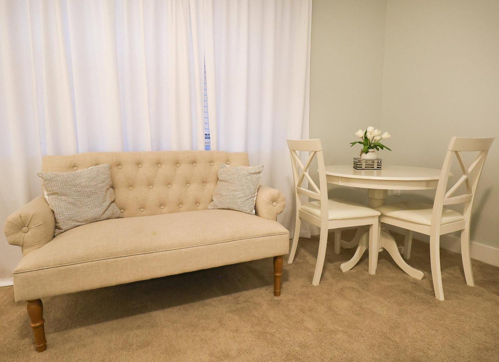 New Vacation Townhome With Private Pool 17528 Holiday home