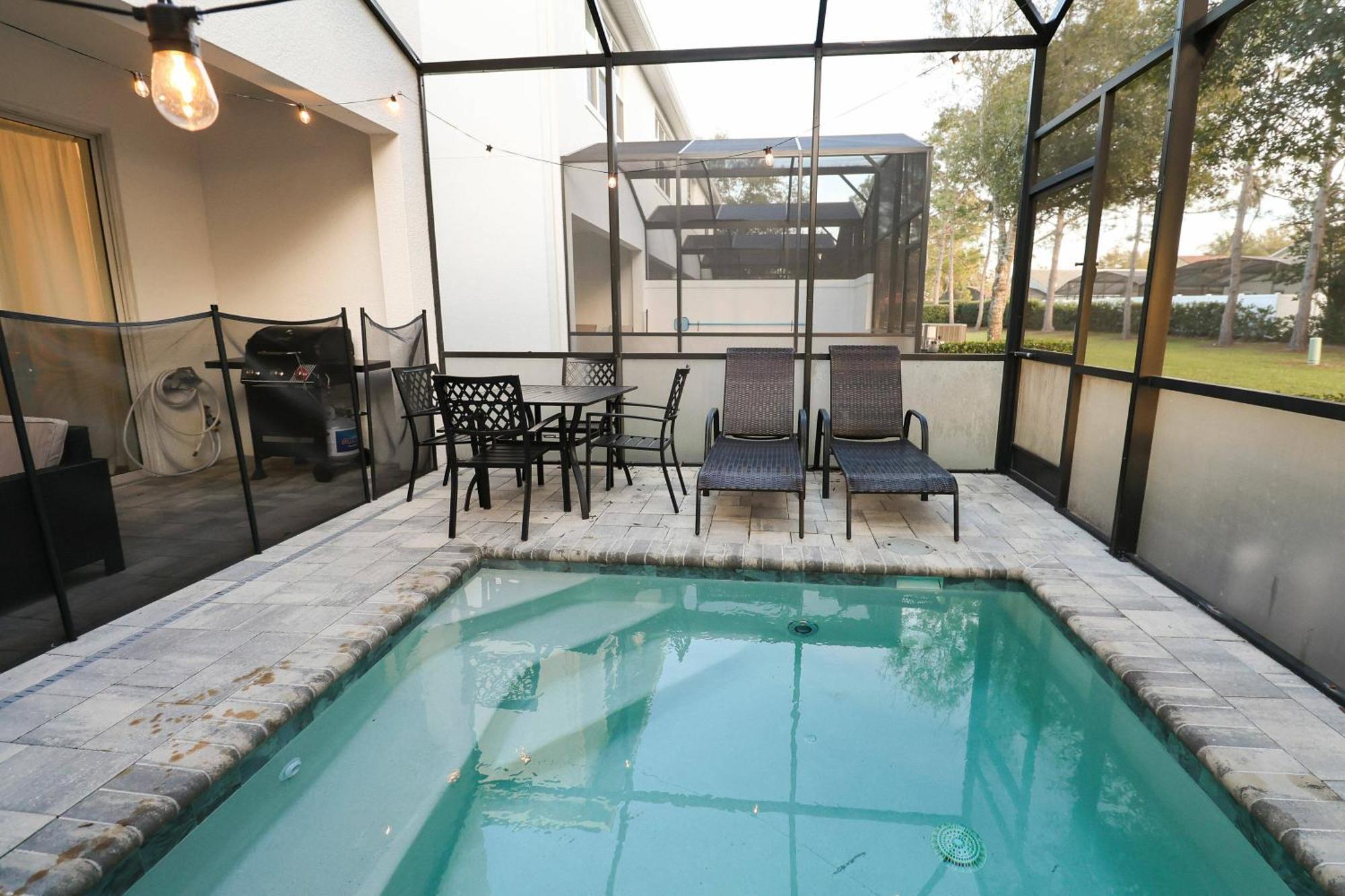 New Vacation Townhome With Private Pool 17528 Holiday home *