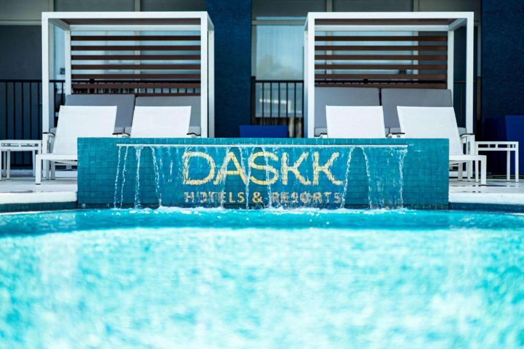 Daskk Near Universal Blvd, Ascend Collection Hotel Orlando