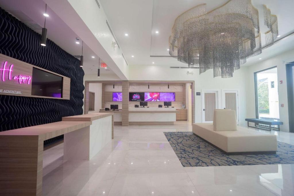 Daskk Near Universal Blvd, Ascend Collection Orlando
