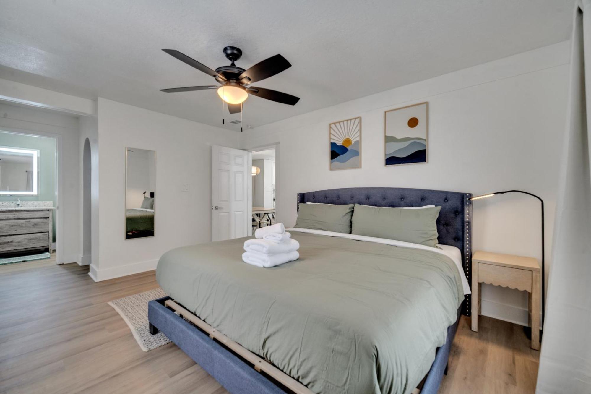 5br W Pool & Big Yard Near Universal *