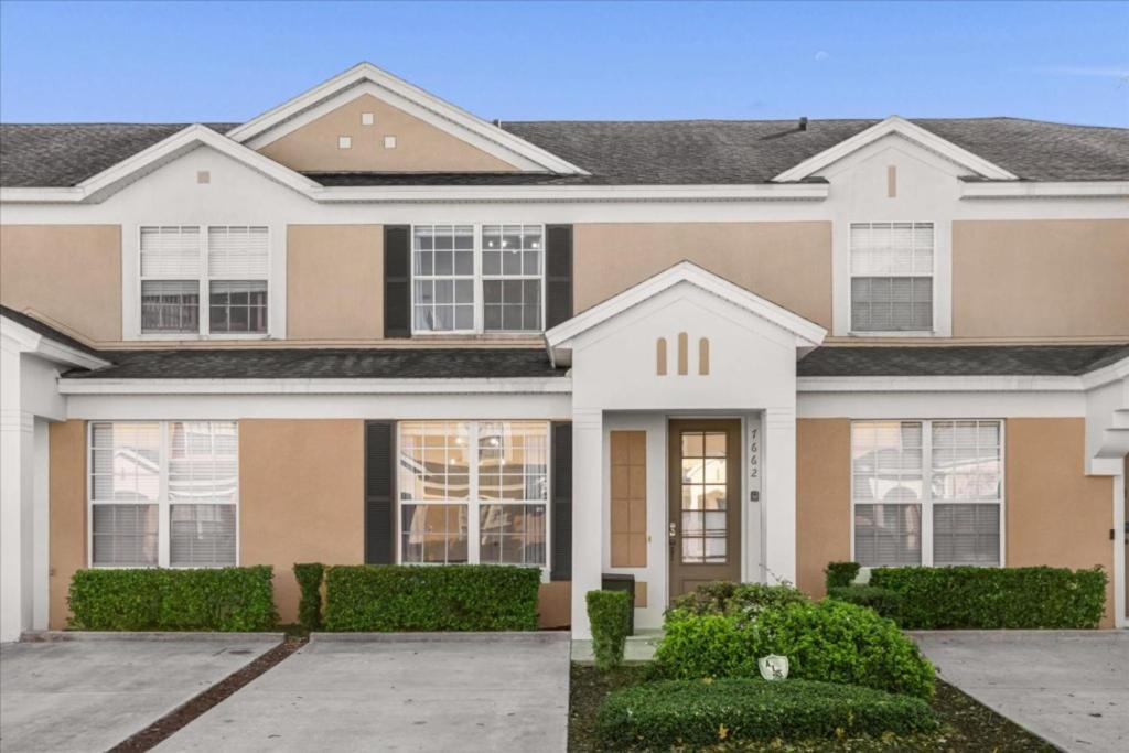 3 Bedrooms - 3 Bathrooms - Windsor Hills 7662 Sr Holiday home