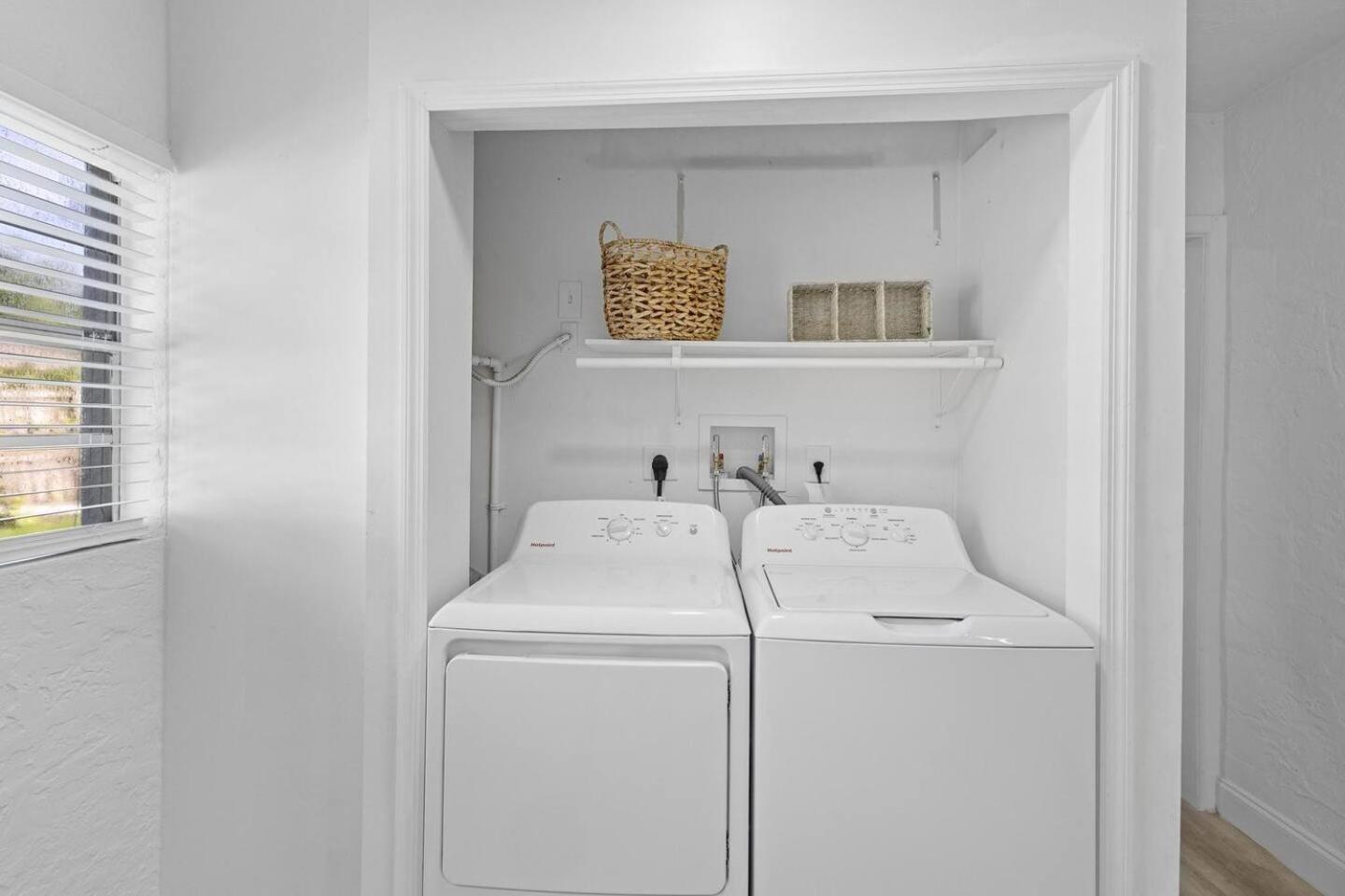 Sunny 2br Getaway Pets Welcome Sleeps 6 Holiday home Orlando